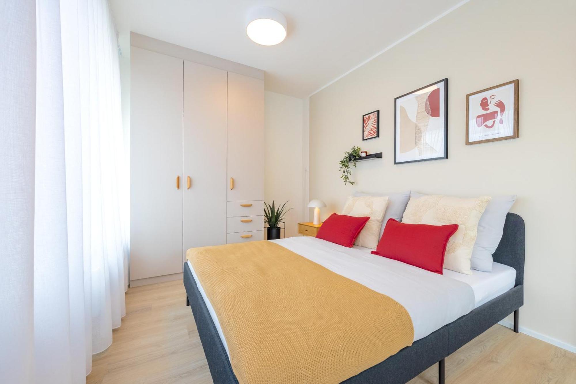Bright 2Br - 5Th Floor, Balcony, Free Parking By Gravity Prague Lejlighed Eksteriør billede
