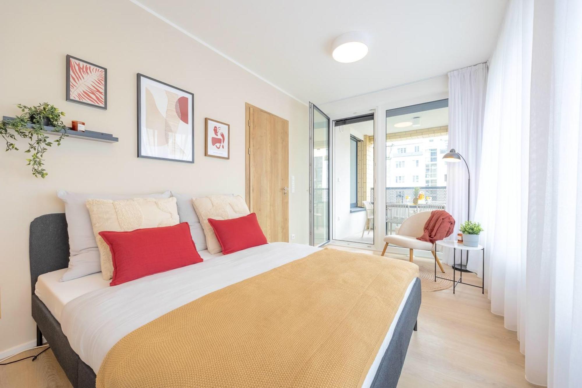 Bright 2Br - 5Th Floor, Balcony, Free Parking By Gravity Prague Lejlighed Eksteriør billede